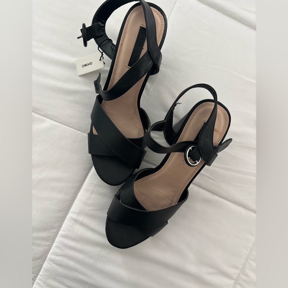 Chic Black Heels with Buckle Detail